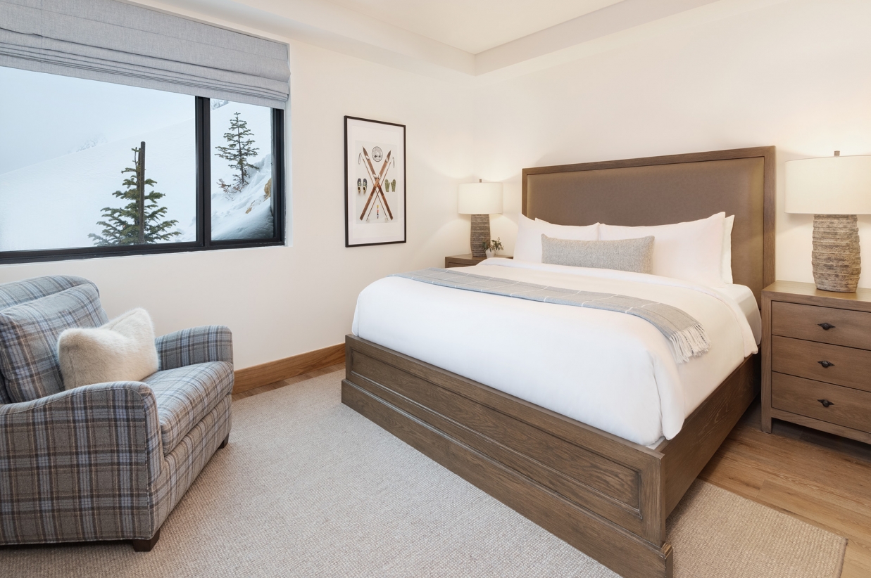 Snowpine Suite Bedroom