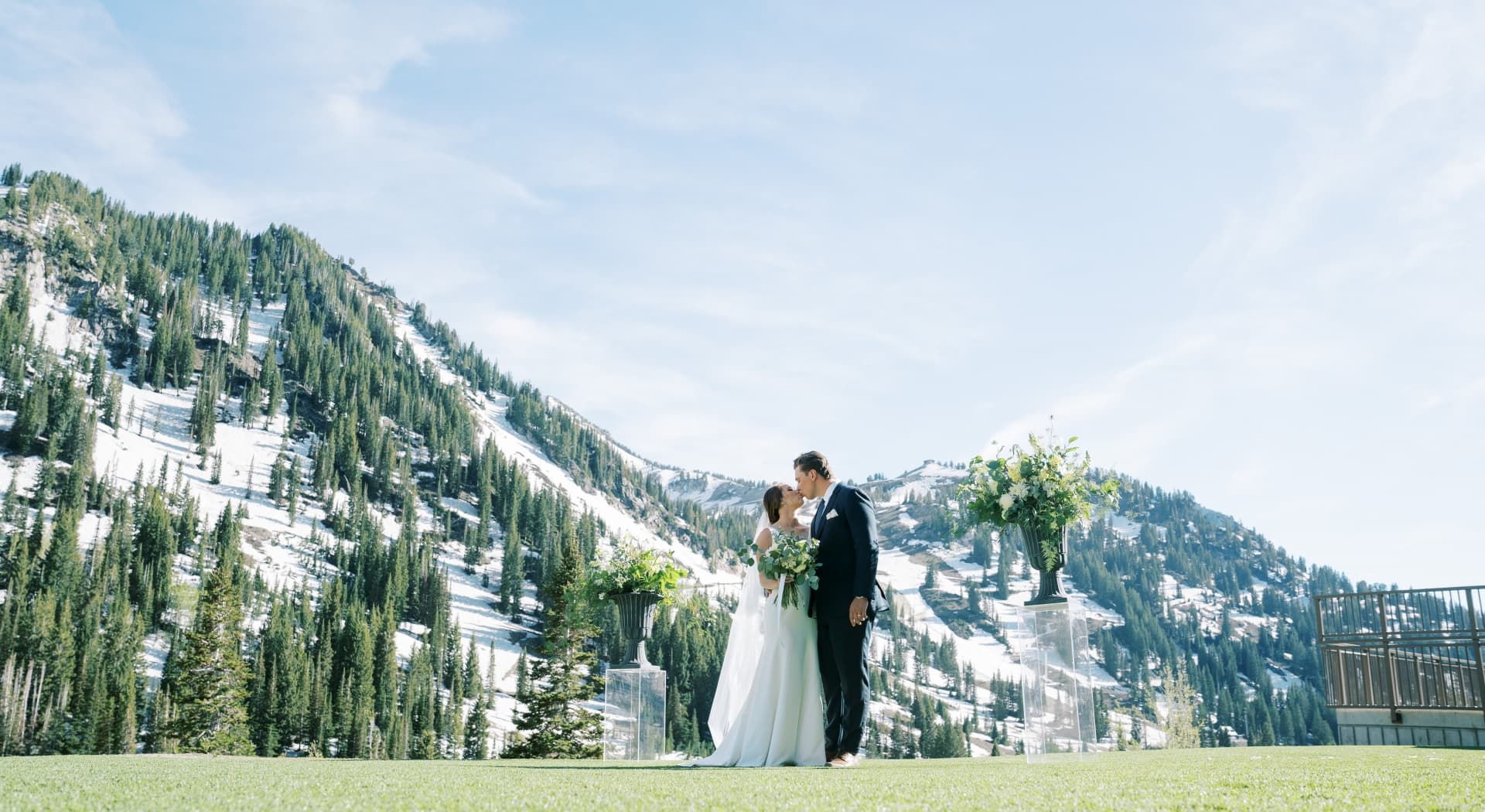 Get Married at Snowpine Lodge 10