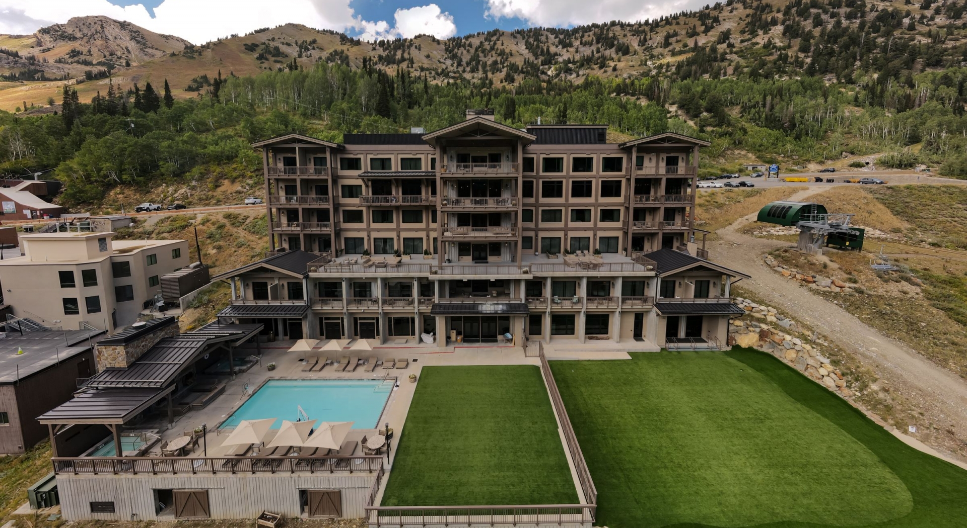 Group Events at Snowpine Lodge 1